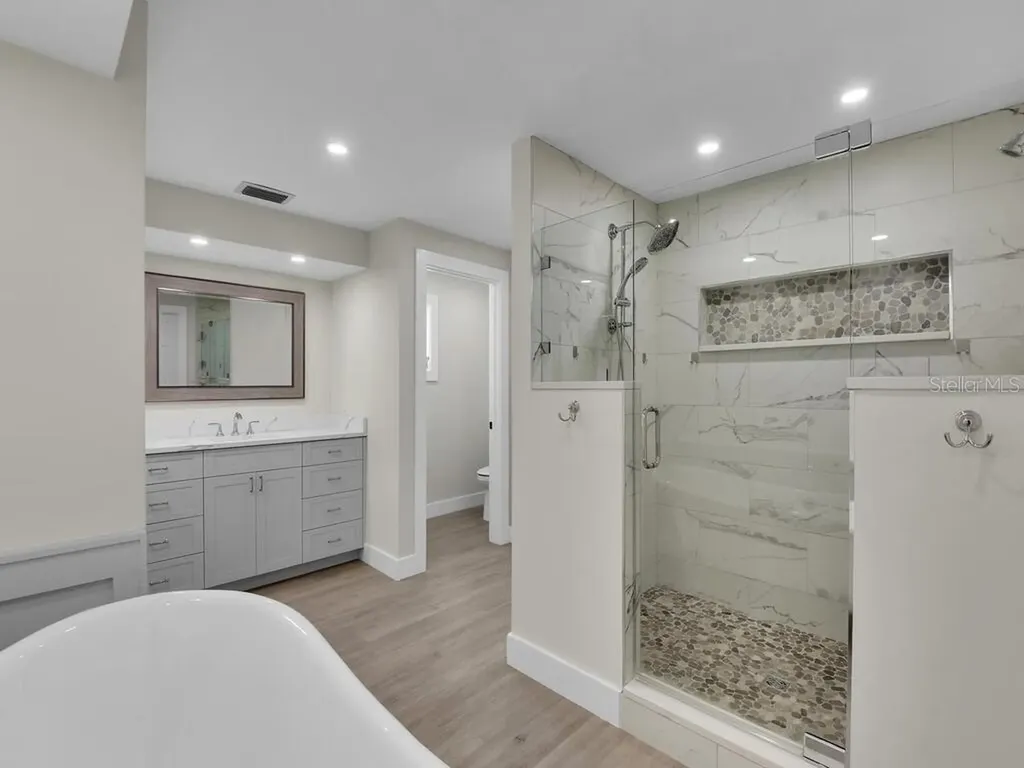 491 Cypress Way E Naples FL 34110