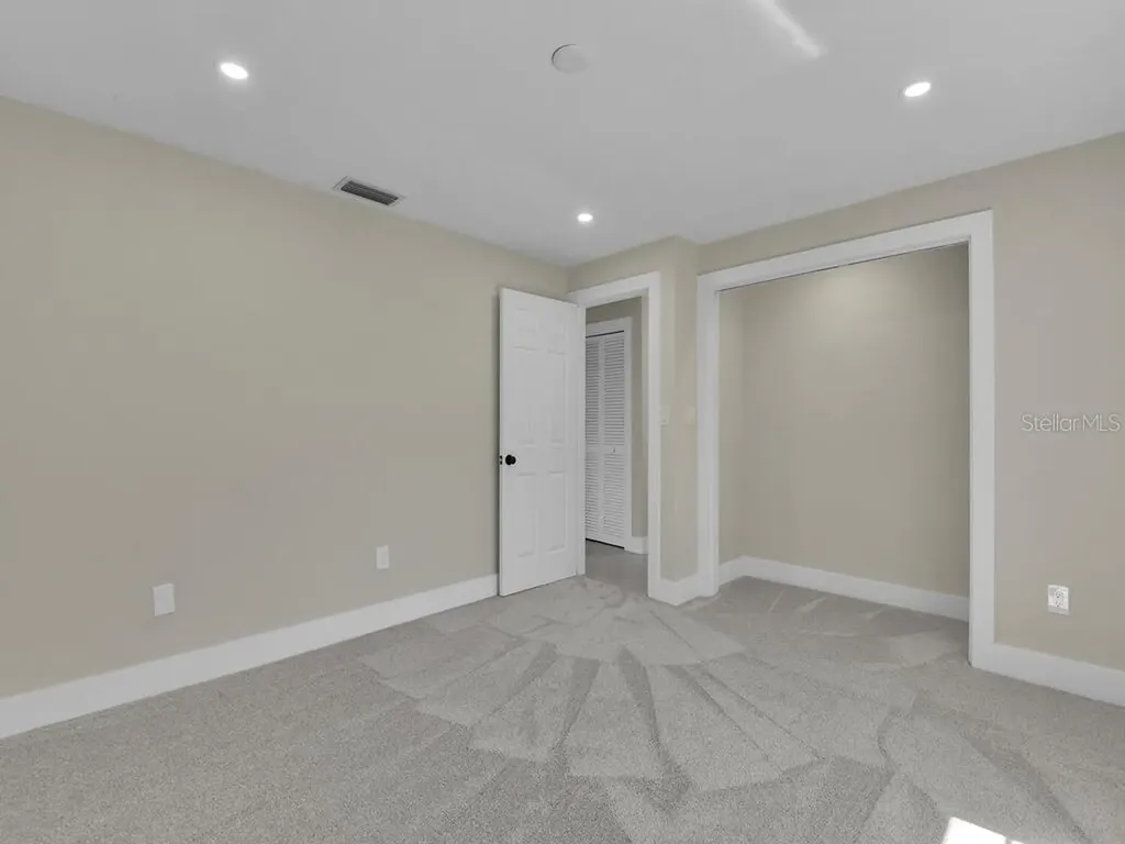 491 Cypress Way E Naples FL 34110