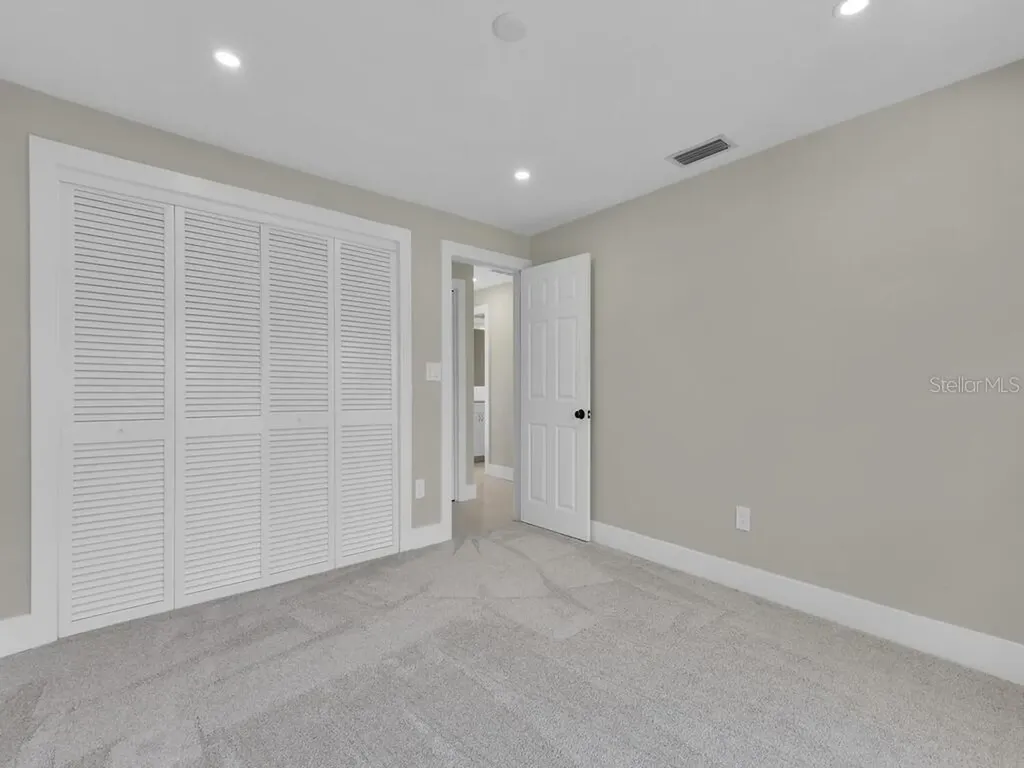 491 Cypress Way E Naples FL 34110