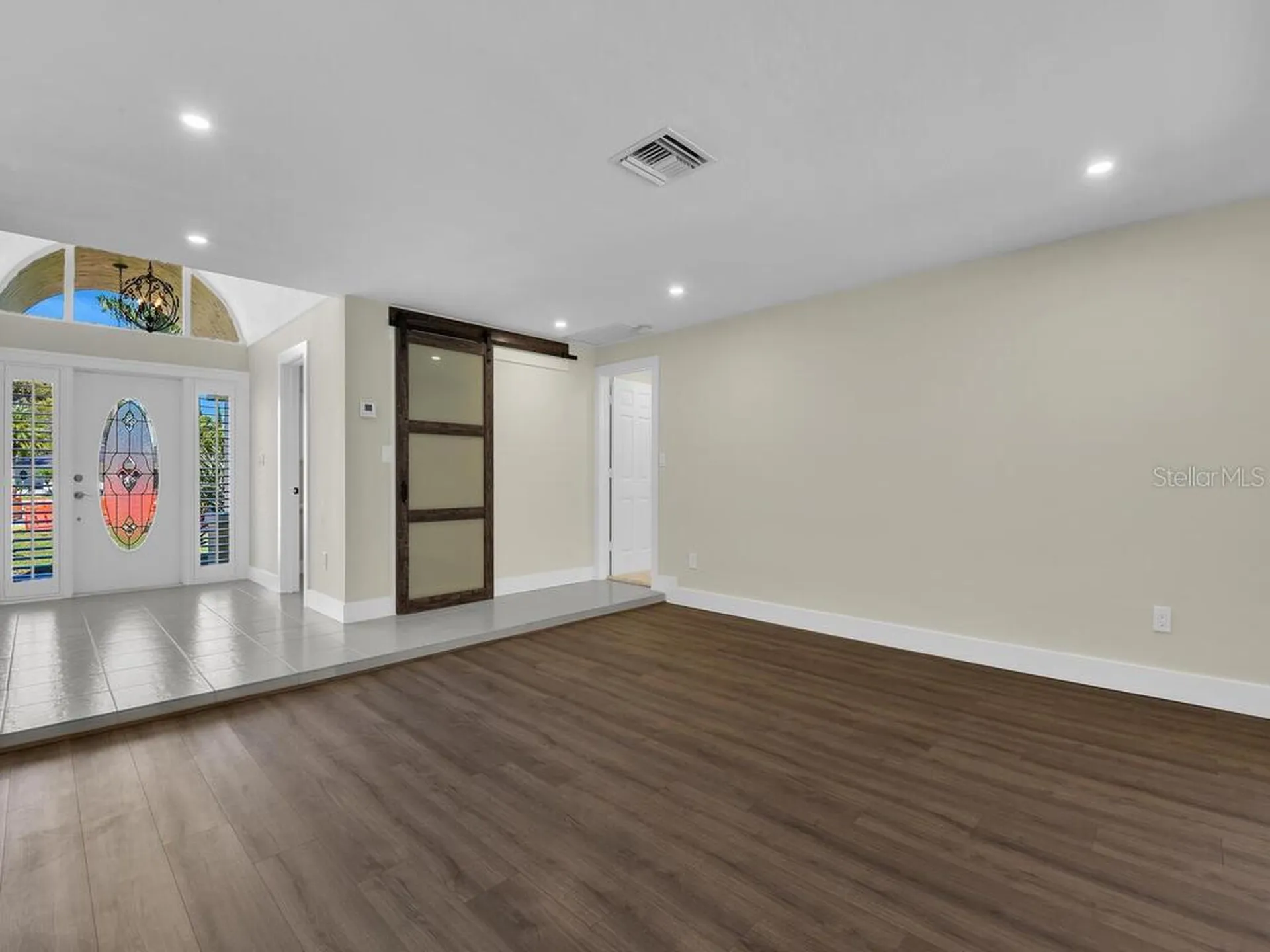 491 Cypress Way E Naples FL 34110