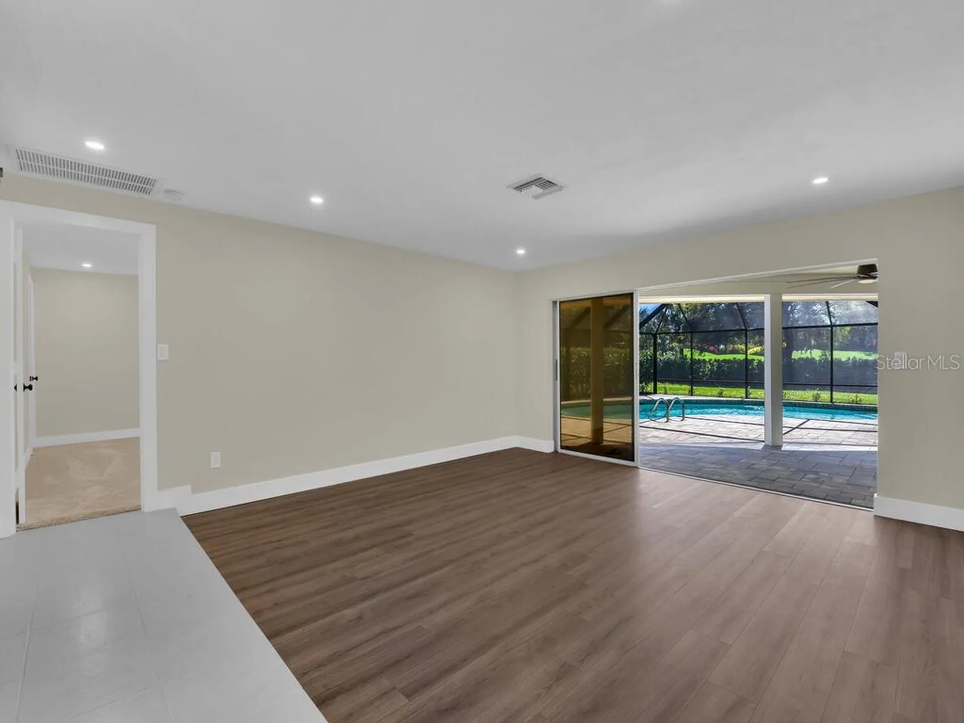 491 Cypress Way E Naples FL 34110