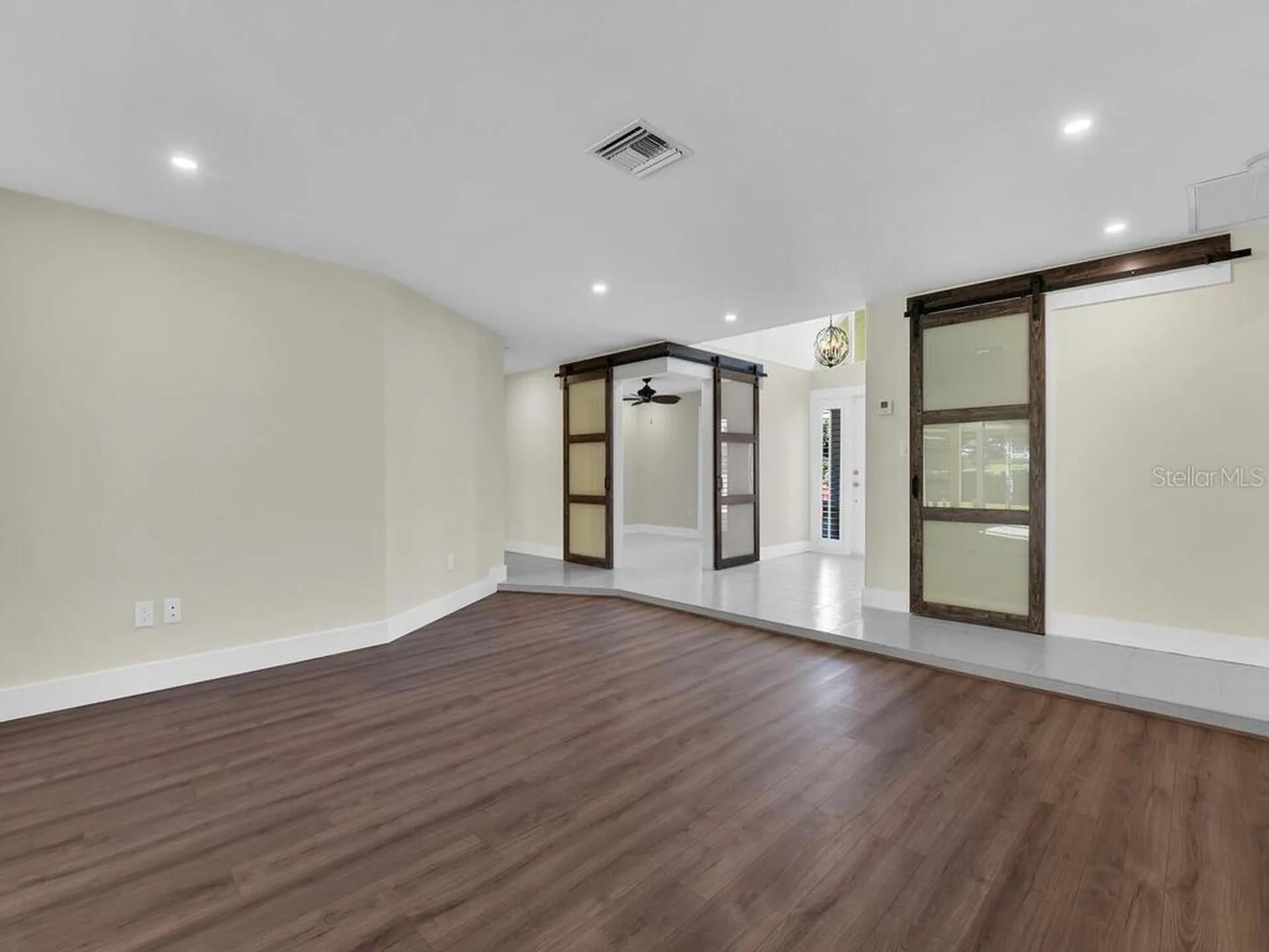 491 Cypress Way E Naples FL 34110