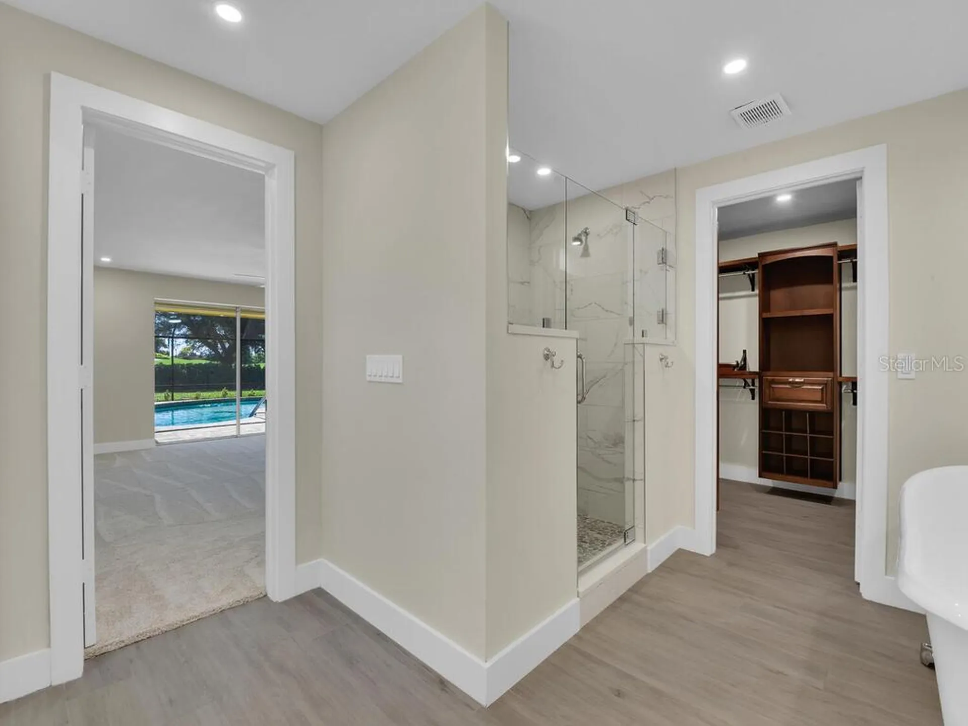 491 Cypress Way E Naples FL 34110