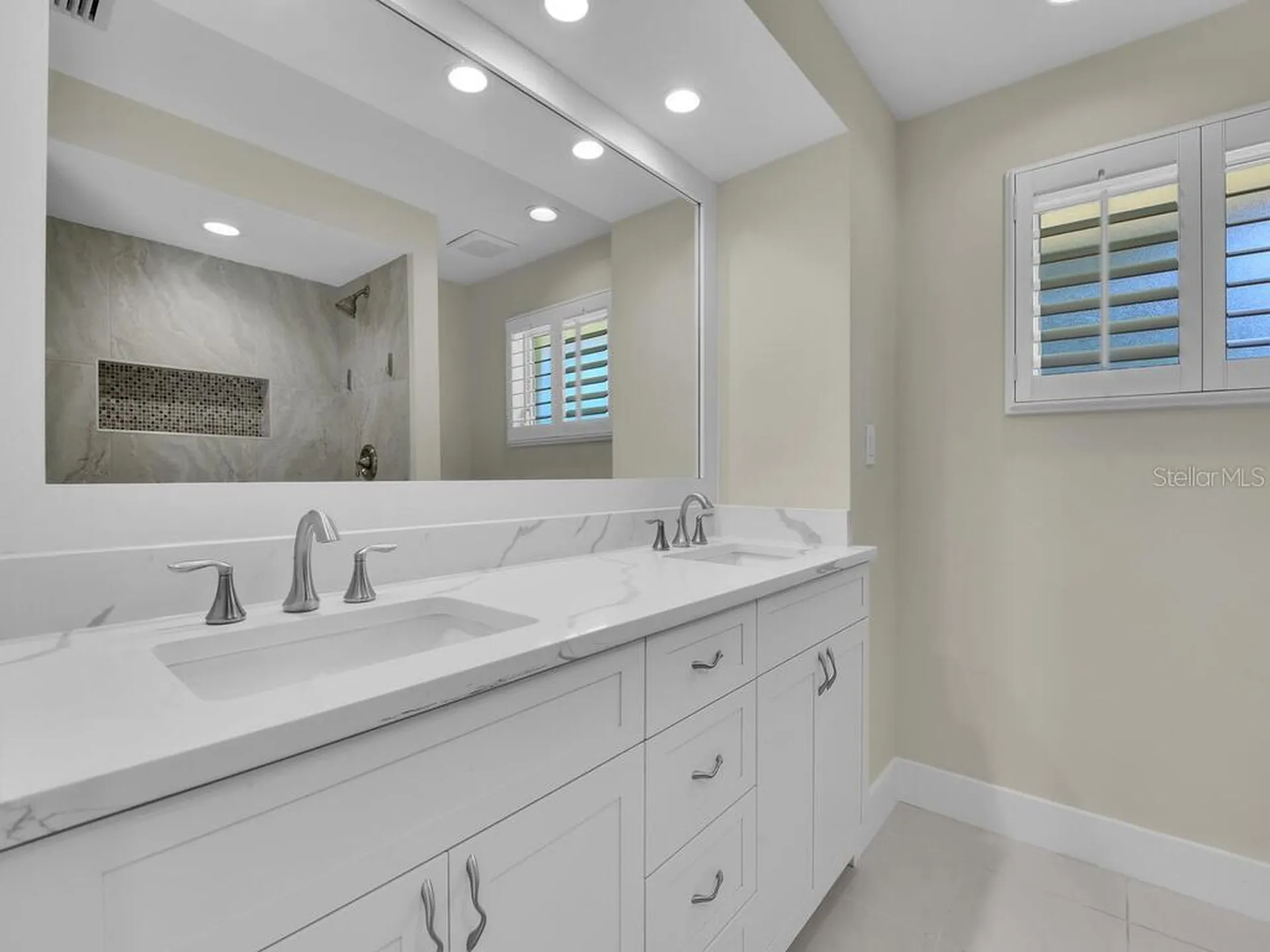 491 Cypress Way E Naples FL 34110
