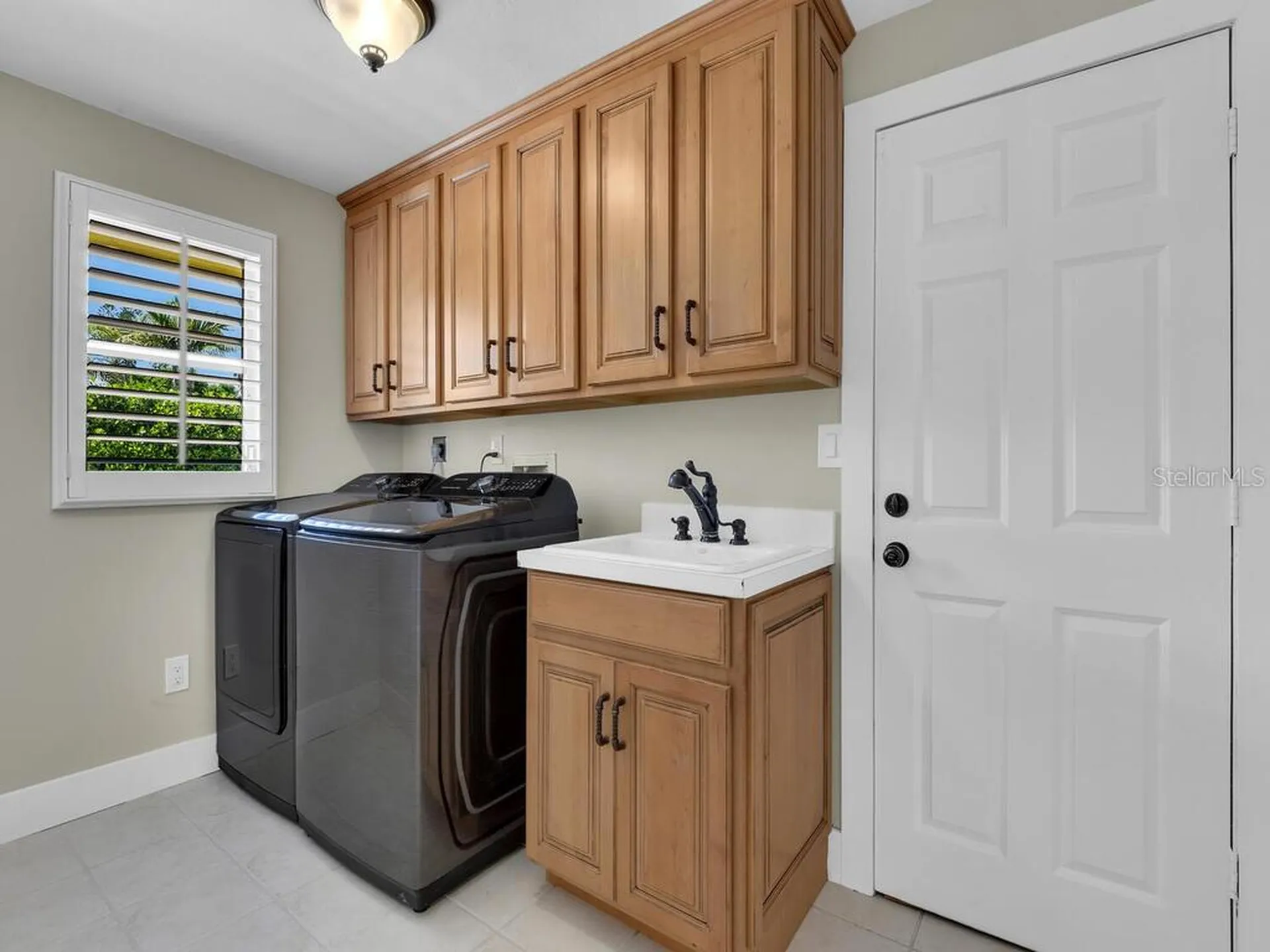 491 Cypress Way E Naples FL 34110
