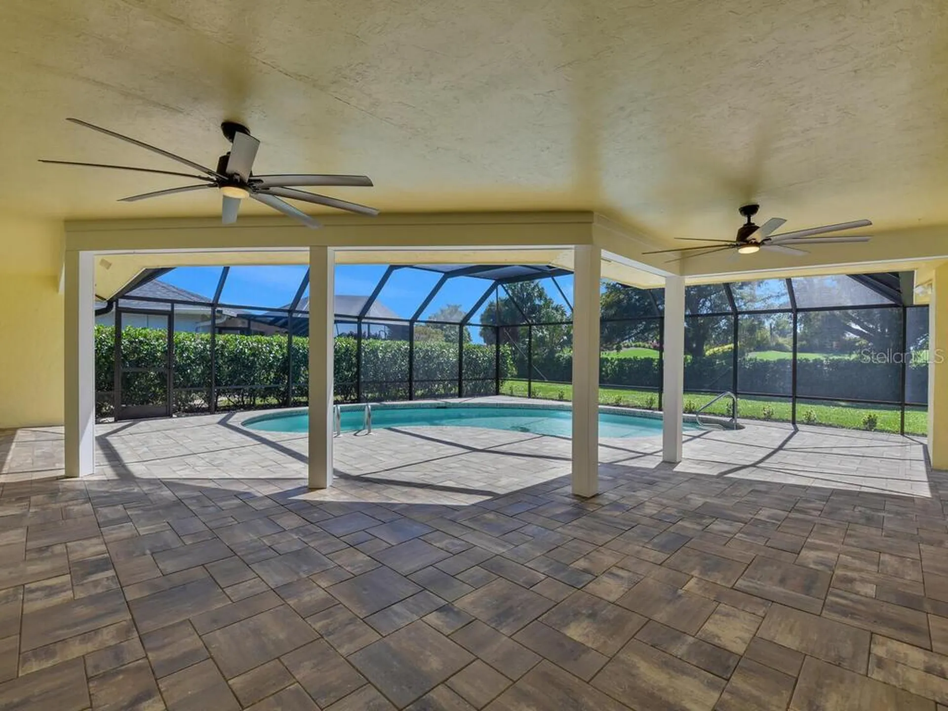 491 Cypress Way E Naples FL 34110