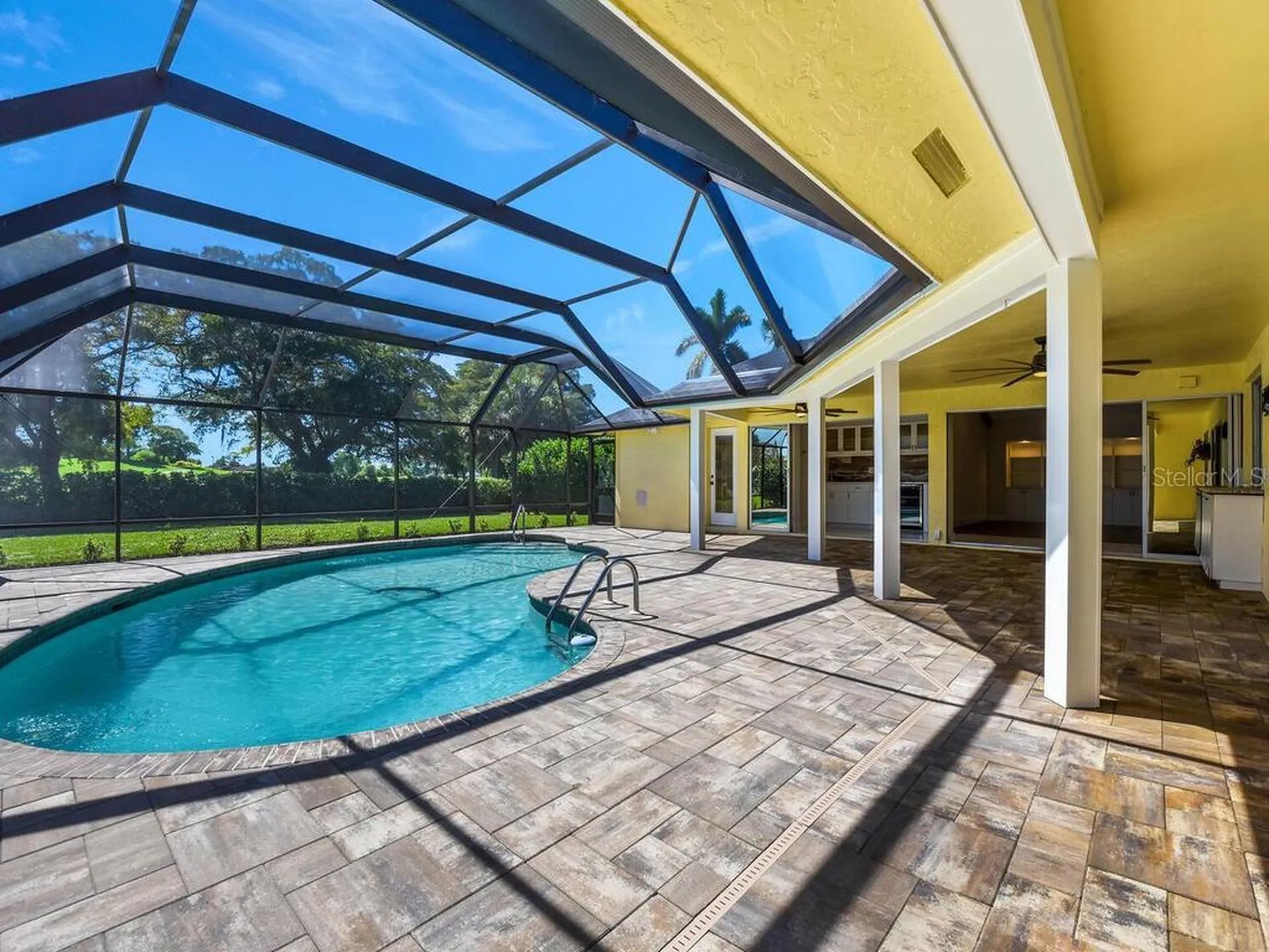 491 Cypress Way E Naples FL 34110
