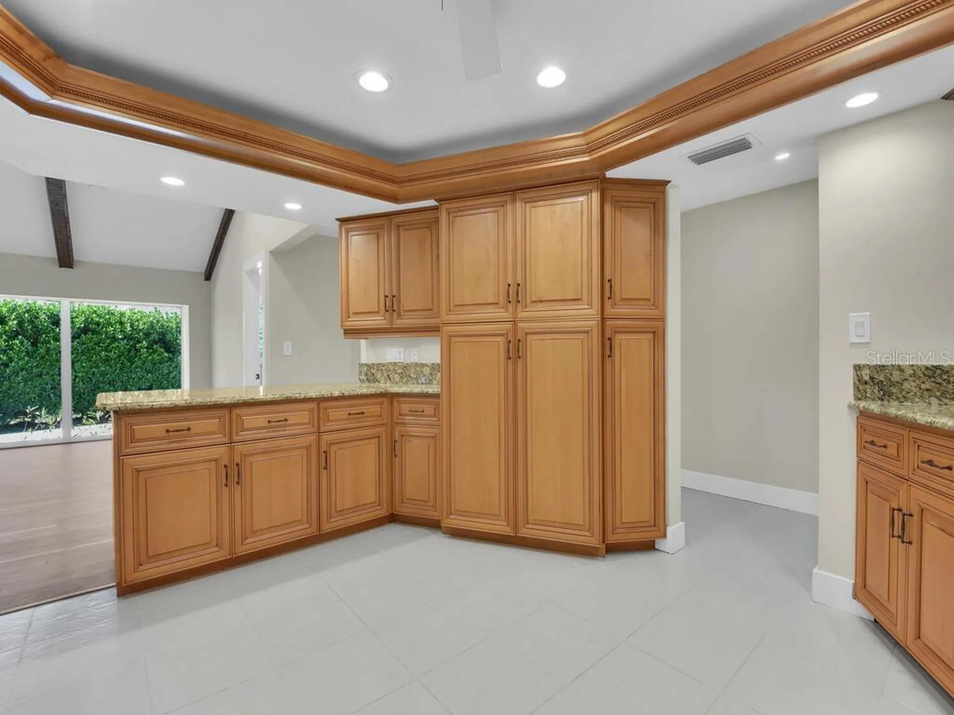 491 Cypress Way E Naples FL 34110