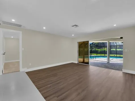 491 Cypress Way E Naples FL 34110