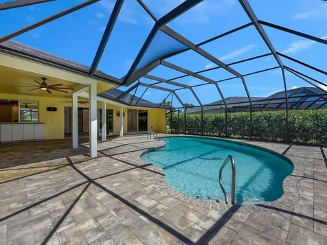 491 Cypress Way E Naples FL 34110