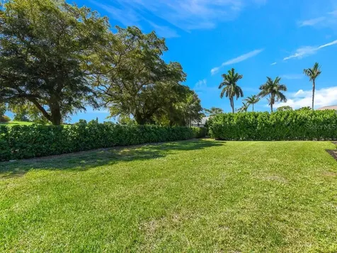 491 Cypress Way E Naples FL 34110