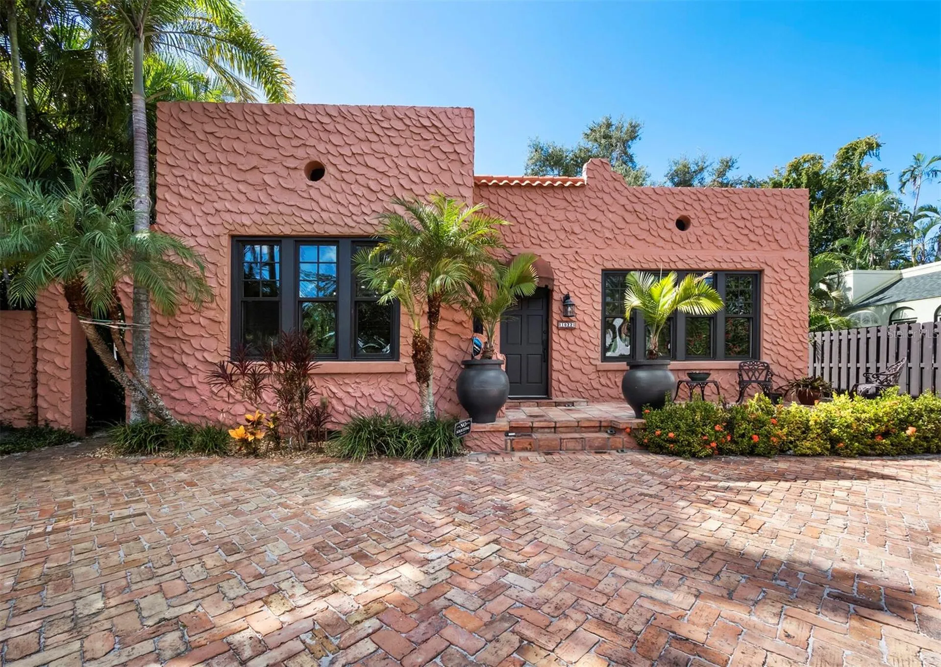 1022 S Osprey Avenue Sarasota FL 34236