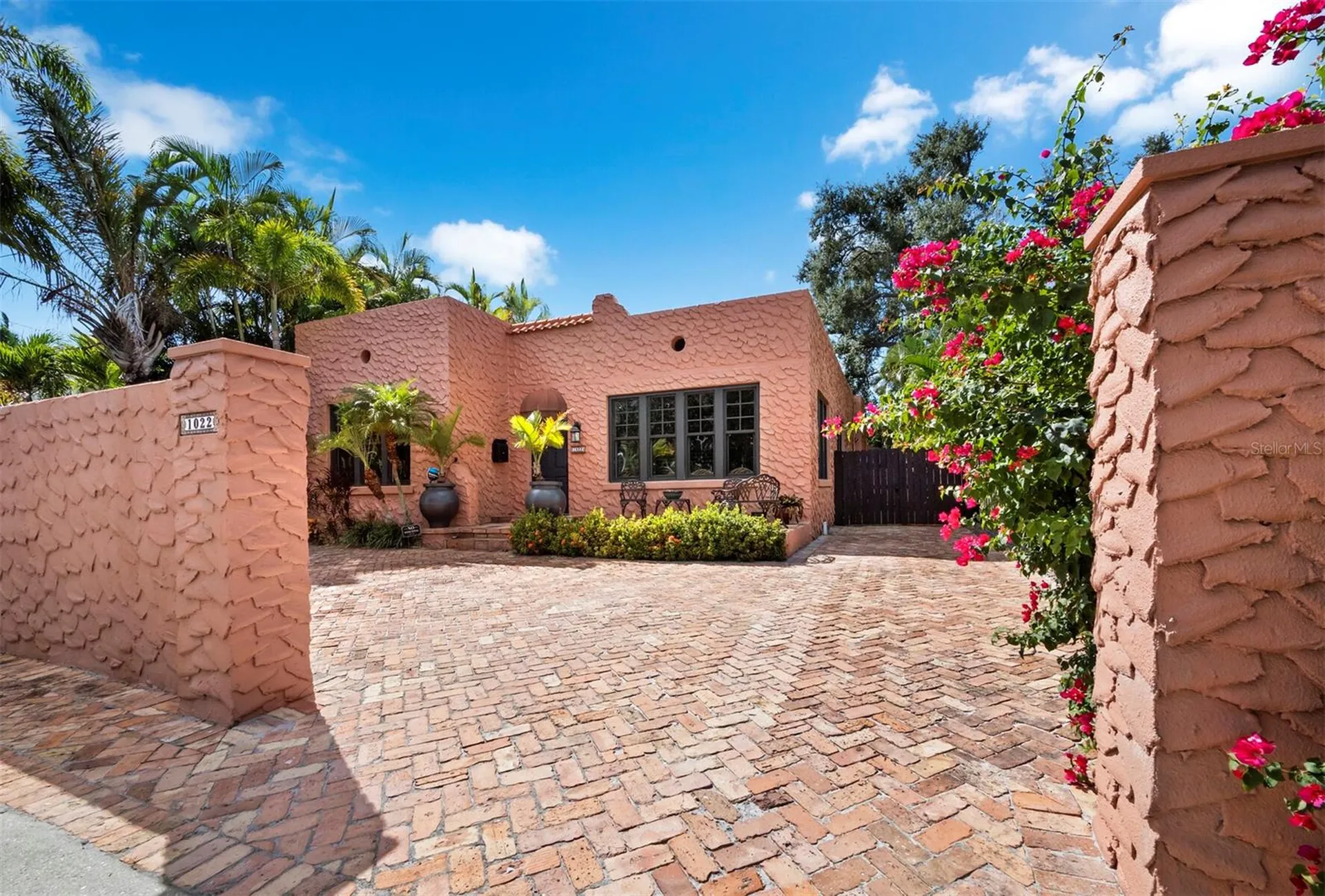 1022 S Osprey Avenue Sarasota FL 34236