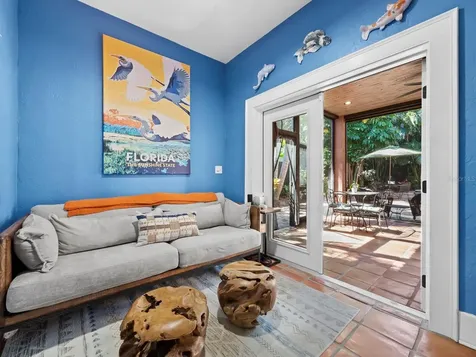 1022 S Osprey Avenue Sarasota FL 34236
