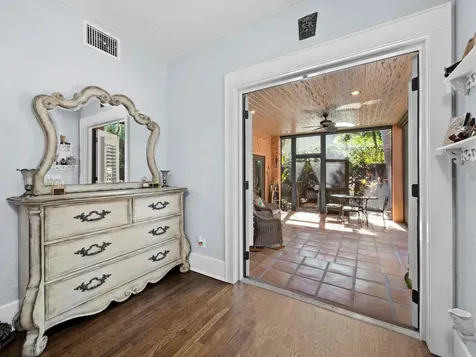 1022 S Osprey Avenue Sarasota FL 34236