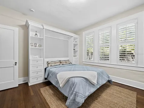 1022 S Osprey Avenue Sarasota FL 34236