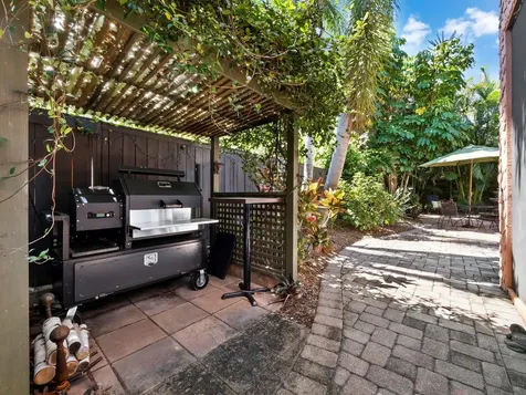 1022 S Osprey Avenue Sarasota FL 34236
