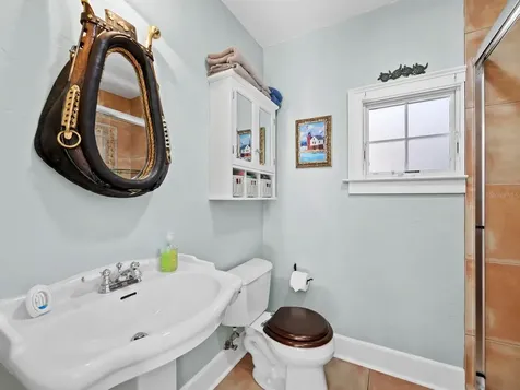 1022 S Osprey Avenue Sarasota FL 34236