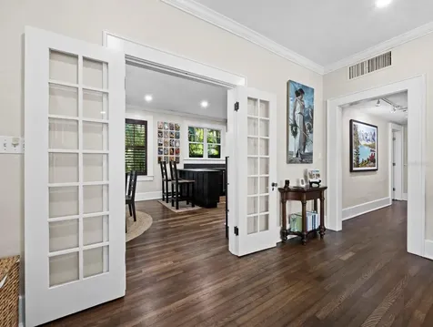 1022 S Osprey Avenue Sarasota FL 34236