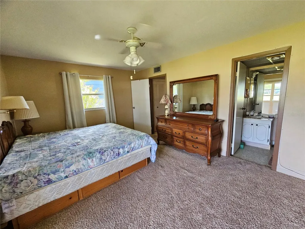 1811 Bedford Lane Sun City Center FL 33573