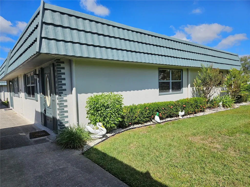 1811 Bedford Lane Sun City Center FL 33573