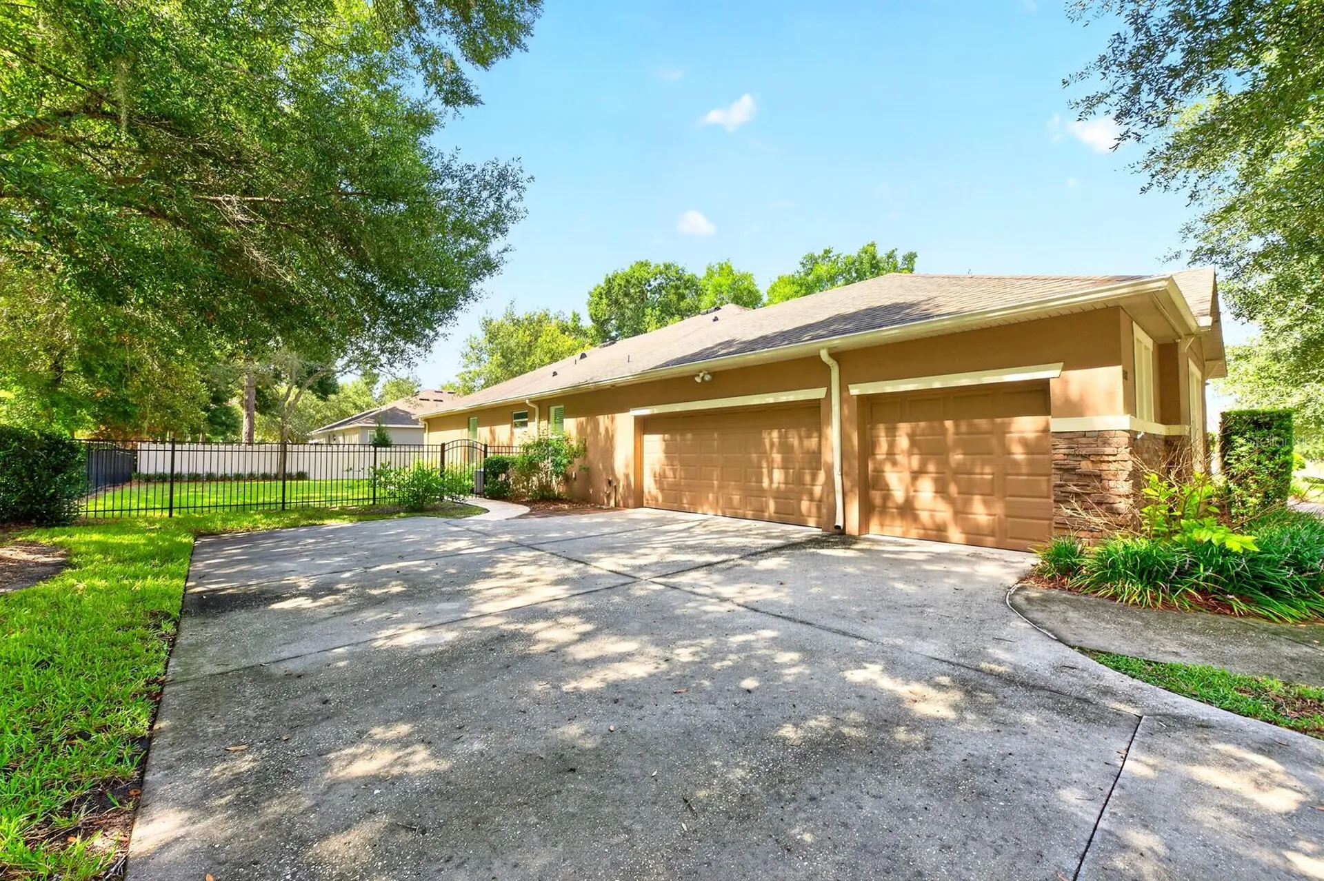 2522 Tree Meadow Loop Apopka FL 32712