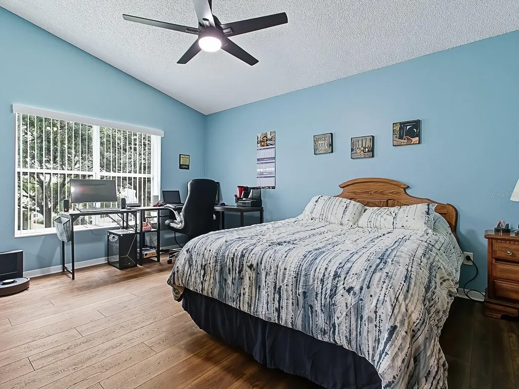 4949 Sawgrass Lake Circle Leesburg FL 34748