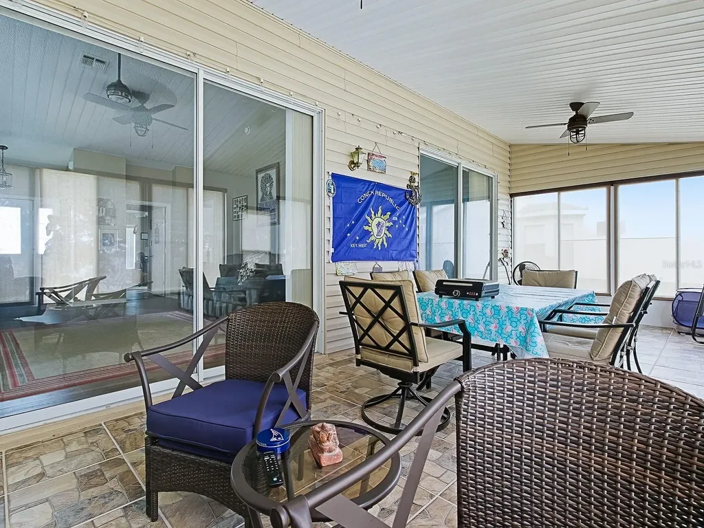 4949 Sawgrass Lake Circle Leesburg FL 34748