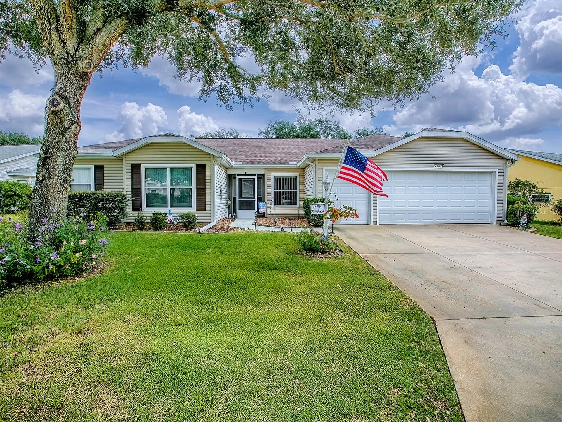 4949 Sawgrass Lake Circle Leesburg FL 34748
