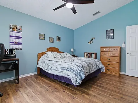 4949 Sawgrass Lake Circle Leesburg FL 34748