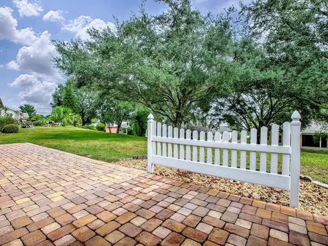 4949 Sawgrass Lake Circle Leesburg FL 34748