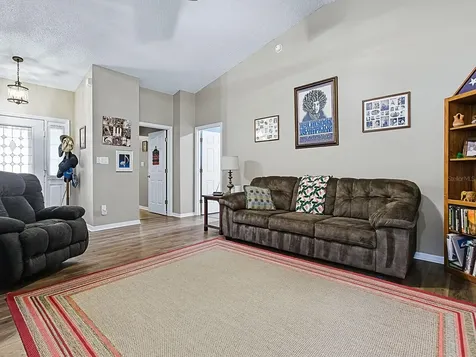 4949 Sawgrass Lake Circle Leesburg FL 34748