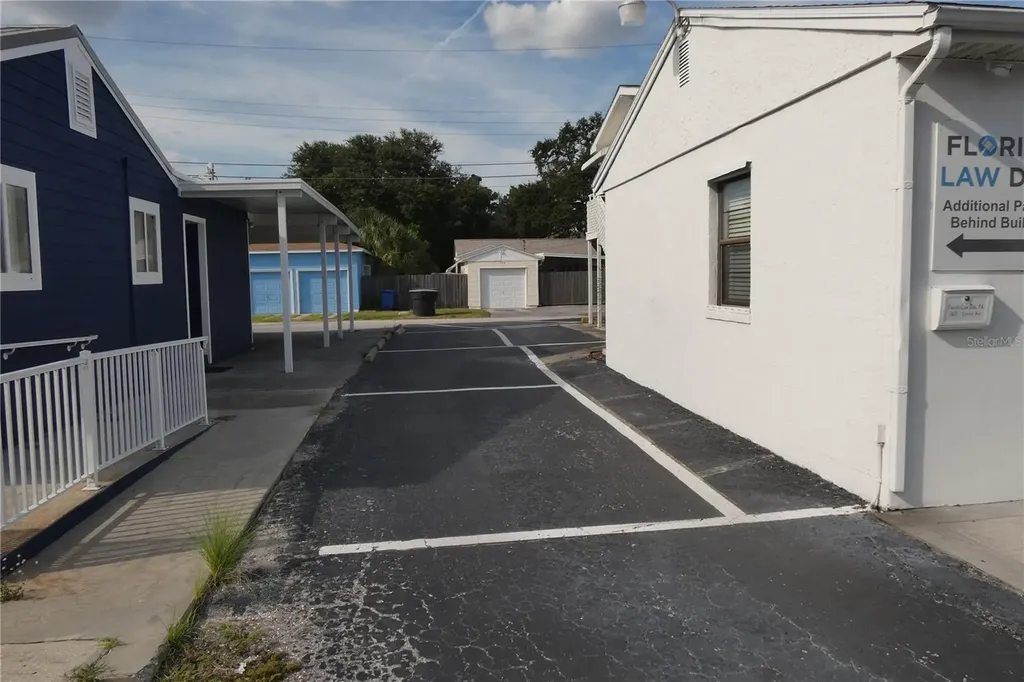5621 Central Avenue St Petersburg FL 33710