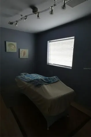 5621 Central Avenue St Petersburg FL 33710