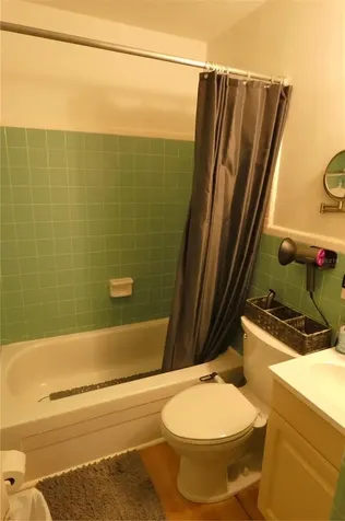 5621 Central Avenue St Petersburg FL 33710