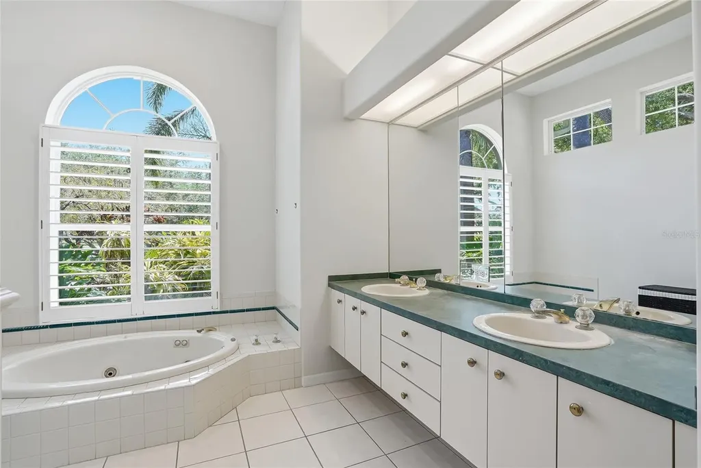 777 Cattail Court NE St Petersburg FL 33703