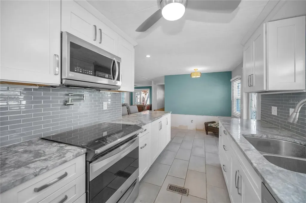 4288 86th Way N St Petersburg FL 33709