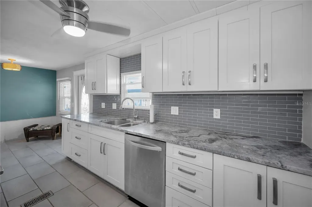 4288 86th Way N St Petersburg FL 33709