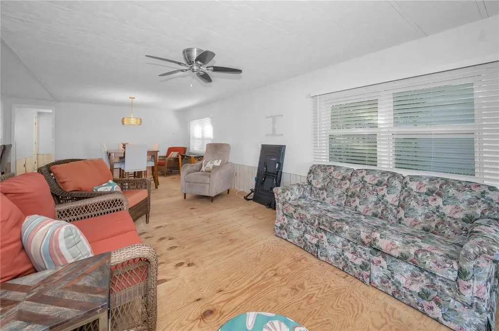 4288 86th Way N St Petersburg FL 33709