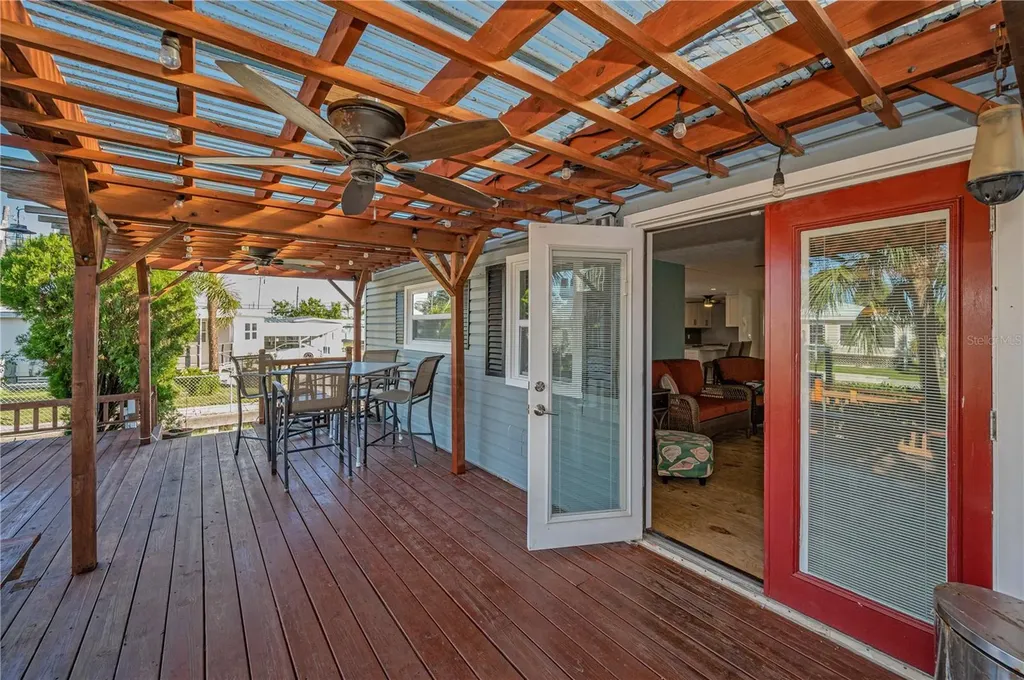 4288 86th Way N St Petersburg FL 33709