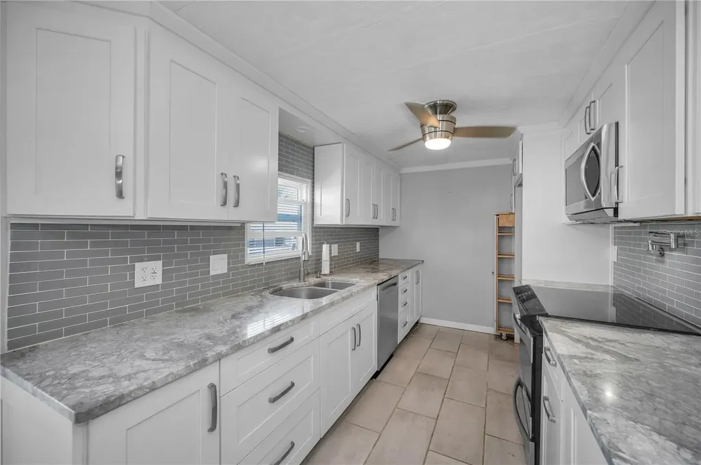 4288 86th Way N St Petersburg FL 33709