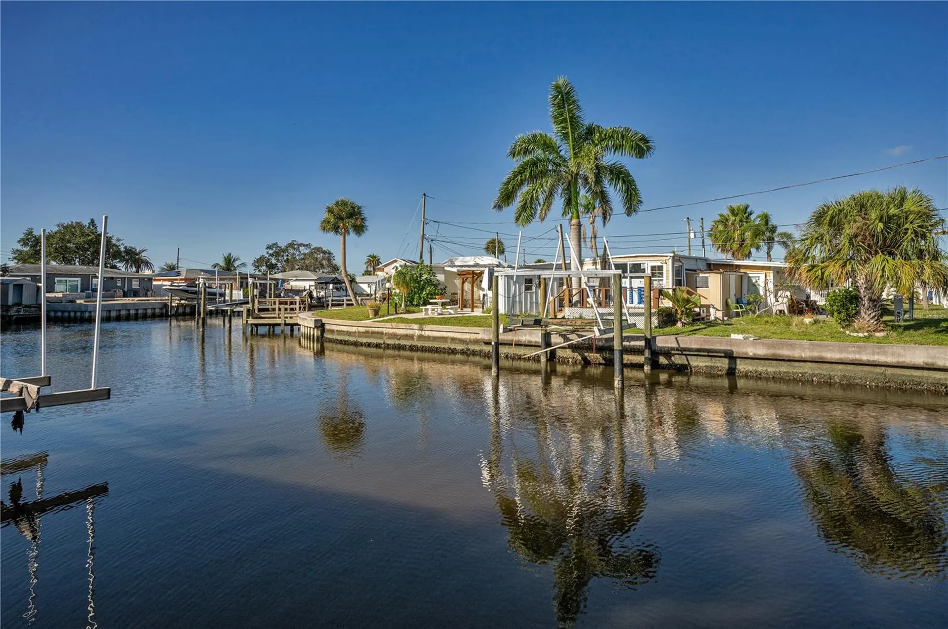 4288 86th Way N St Petersburg FL 33709
