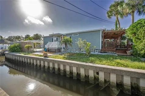 4288 86th Way N St Petersburg FL 33709