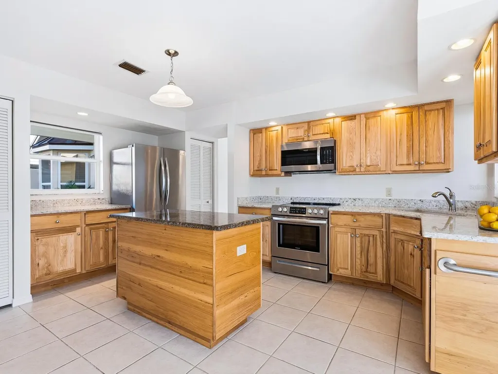 799 Harrington Lake Drive N Venice FL 34293