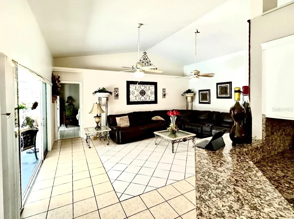 918 San Paulo Way Kissimmee FL 34758