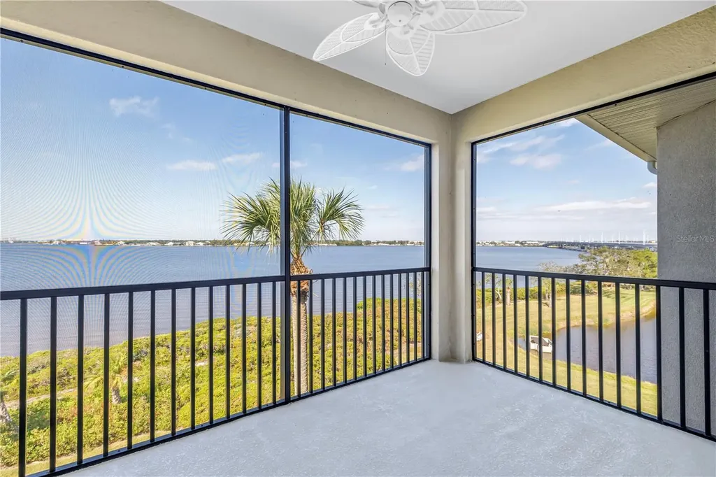 1030 Tidewater Shores Loop Bradenton FL 34208