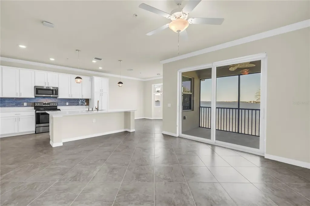 1030 Tidewater Shores Loop Bradenton FL 34208