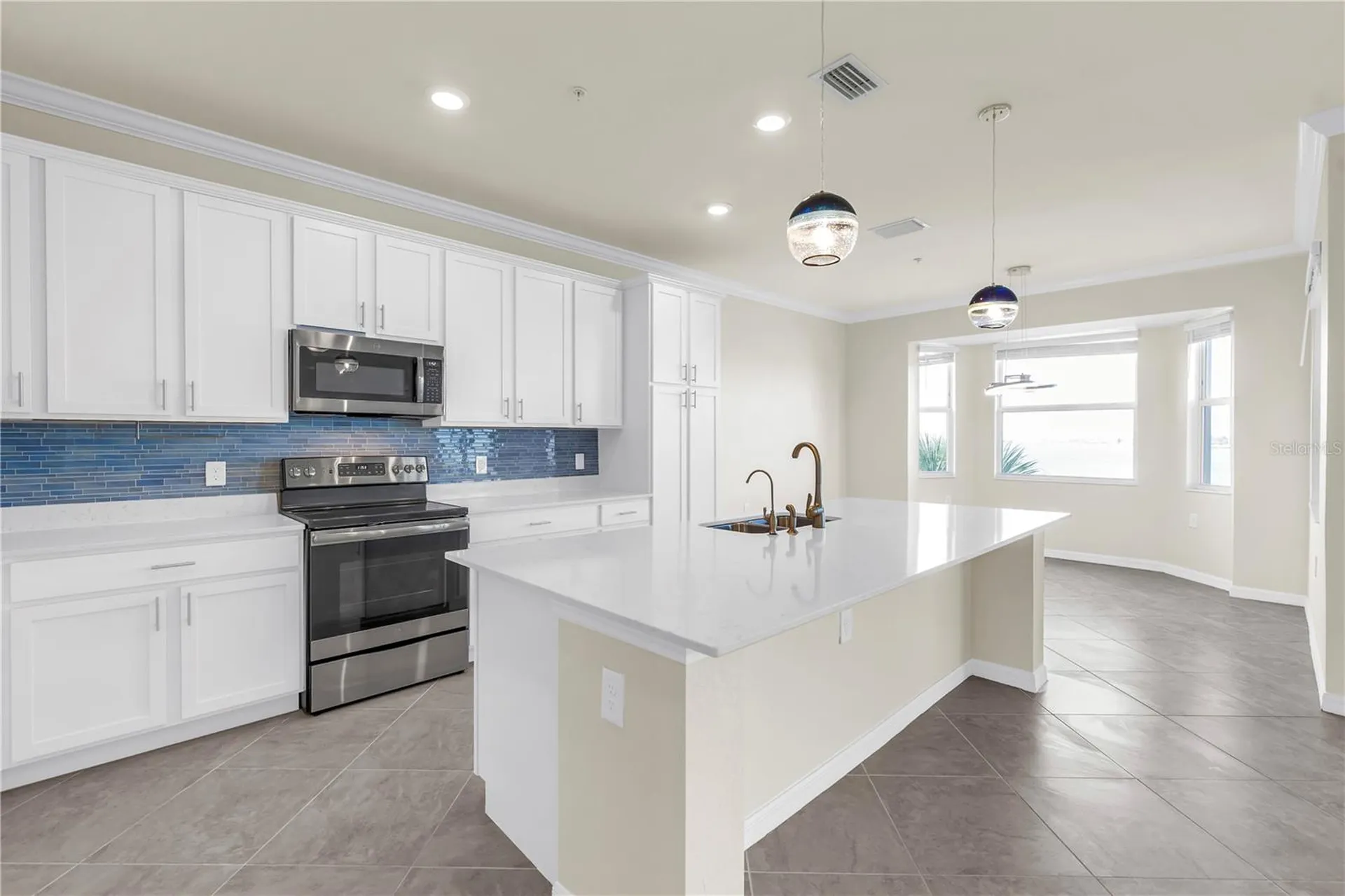 1030 Tidewater Shores Loop Bradenton FL 34208