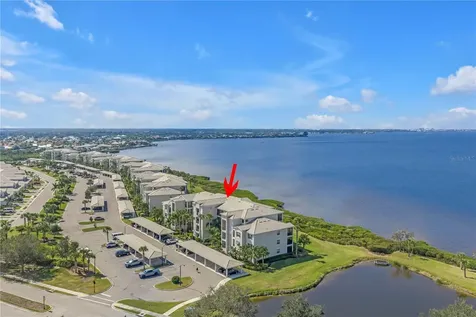 1030 Tidewater Shores Loop Bradenton FL 34208