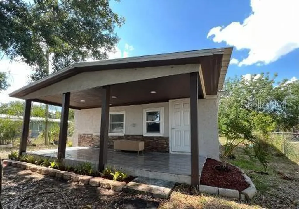 1526 Lakewood Road Davenport FL 33837